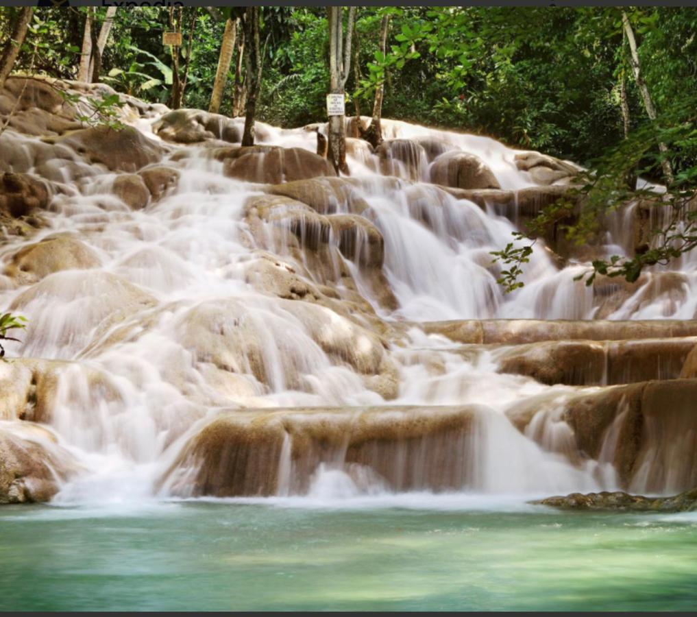 Luxurious Villa Royale- 5 Min Drive To Ocho Rios Exterior foto